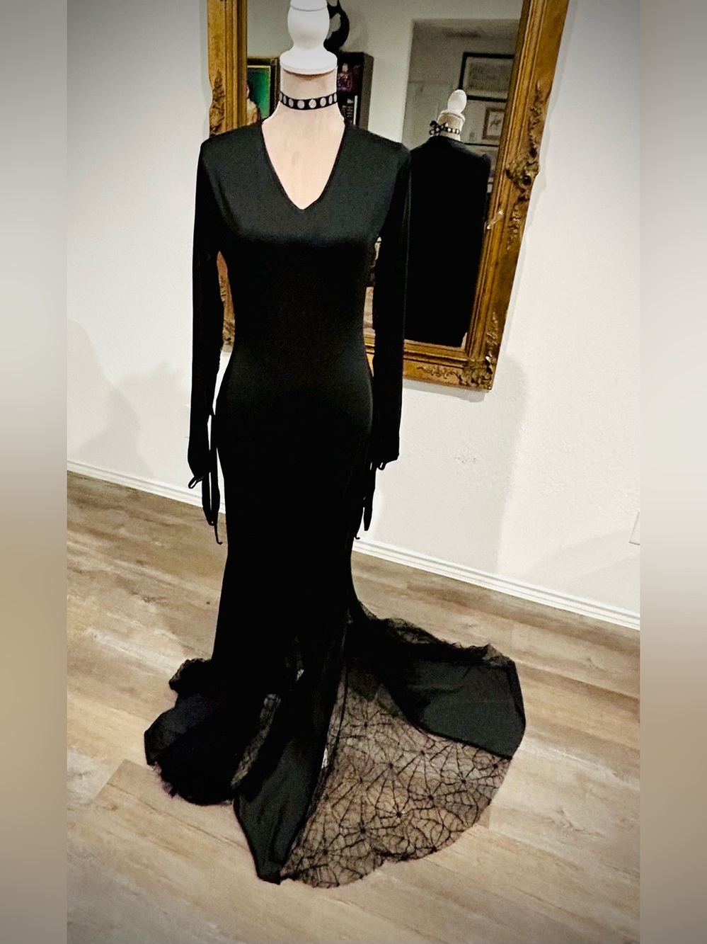 Vampire Witch Vtg Goth Halloween Costume + Spell Book, Crystals, Tarot Cards